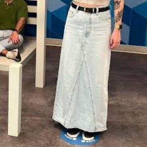 Chartou nwt stonewashed denim skirt size xl